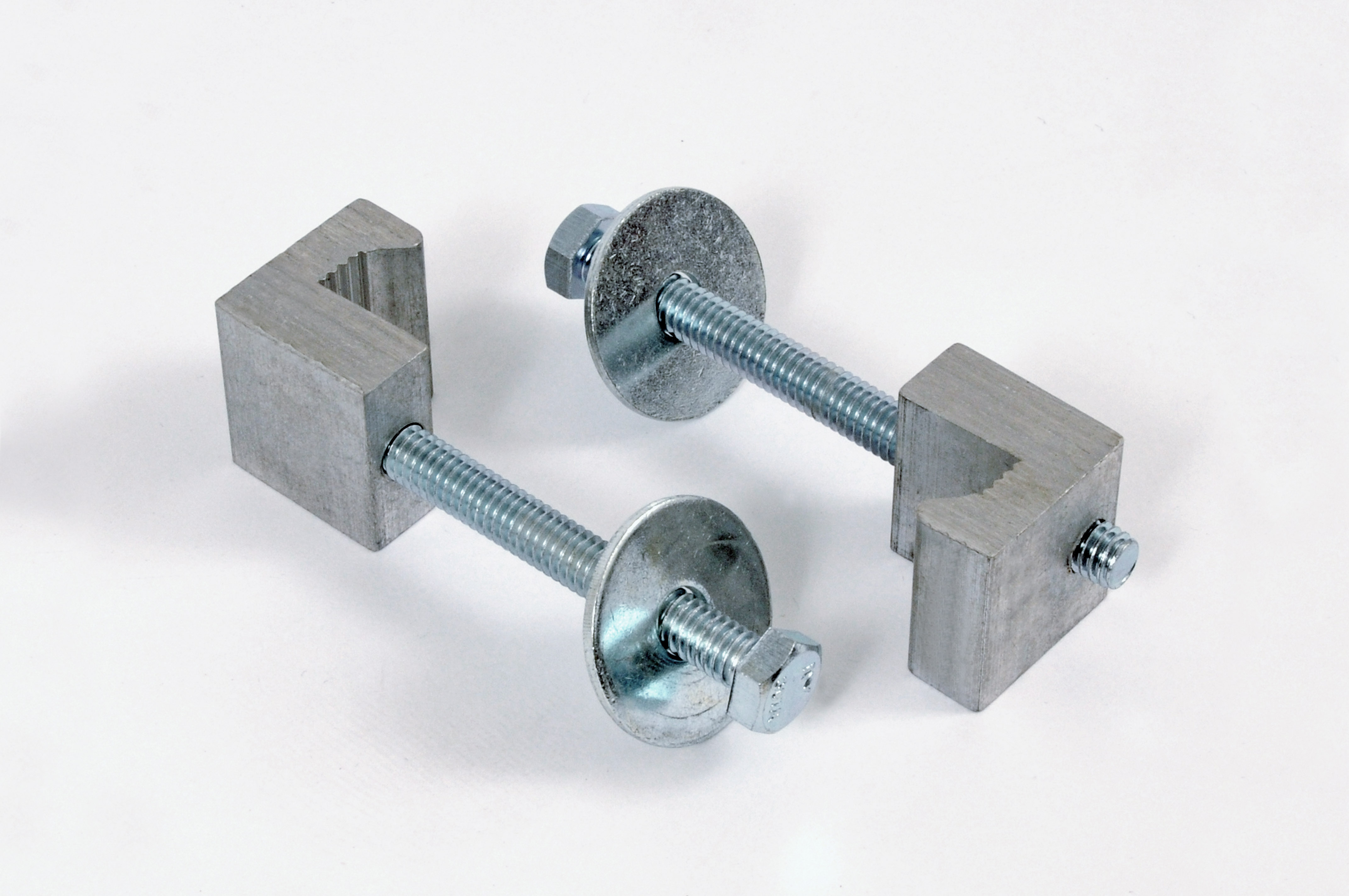 DEEZEE Universal Box Tie Down